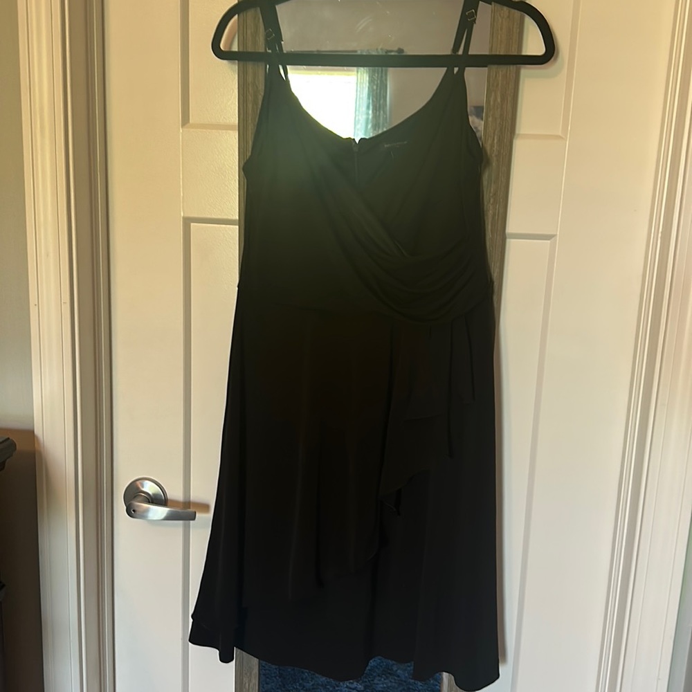 Banana Republic cute black sleeveless dress size 12!